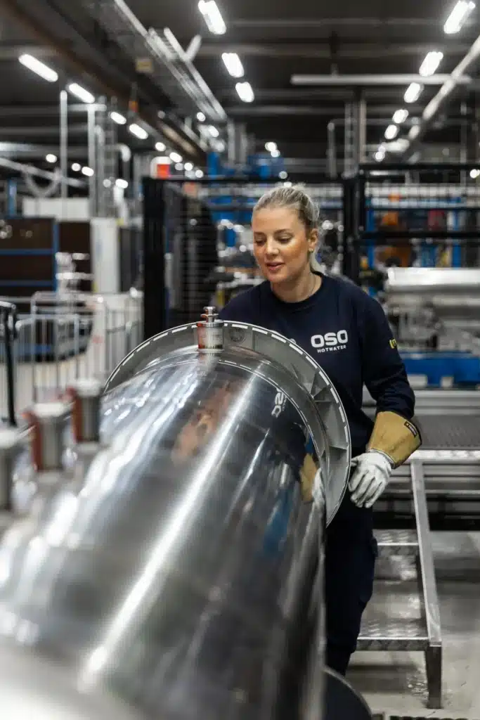 LG ostaa OSO Groupin 1 OSO fabrikk Hokksund v2 1.jpg 1